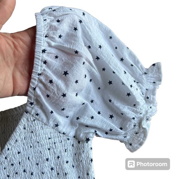 Le Lis High Praise Smocked Star Print Crop Top (White/Navy Star) Size- Medium - Picture 6 of 12